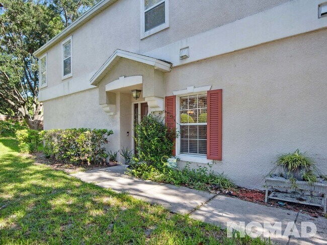 Building Photo - 3 Bedroom Townhome in Apopka