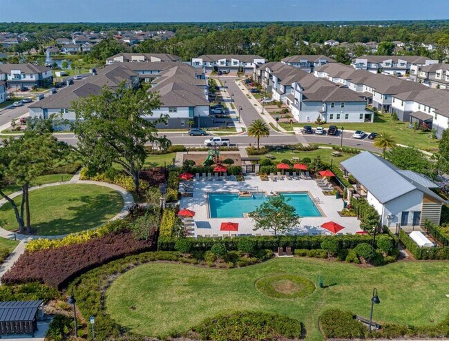 Building Photo - Beautiful 3/2.5 Townhouse in Winter Park