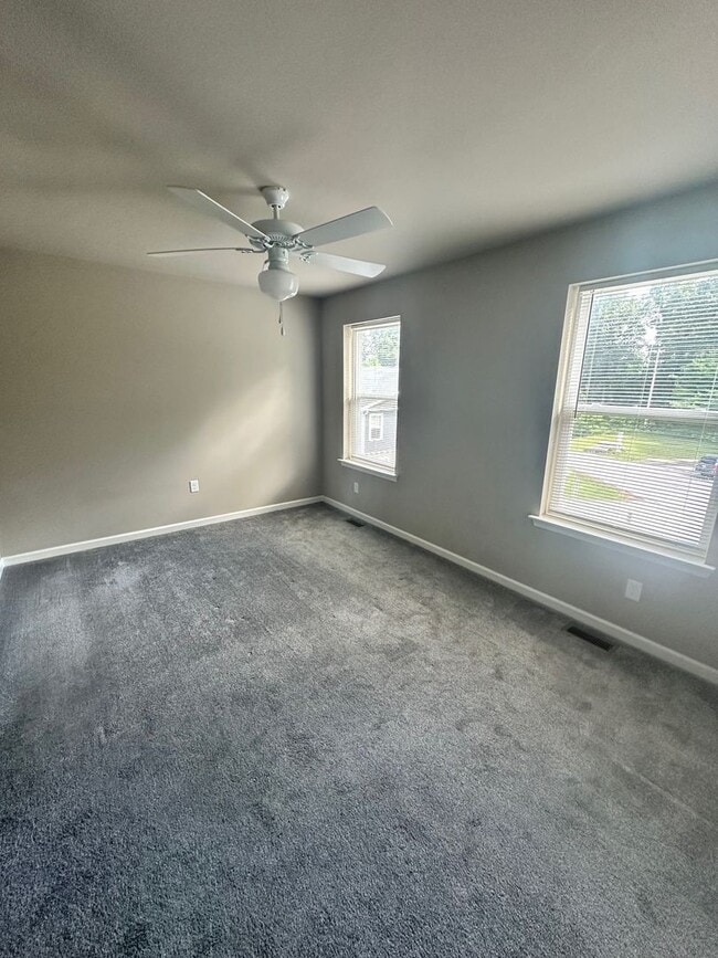 Building Photo - 115 High Pointe Dr