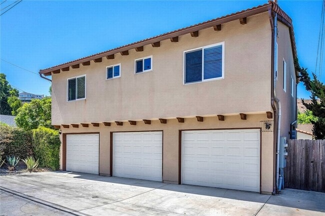 Building Photo - 1514 S Dodson Ave