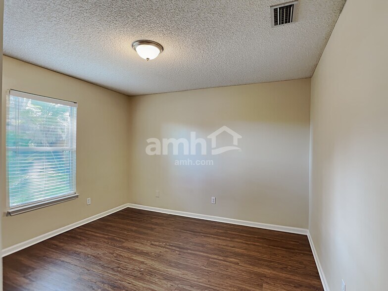 Building Photo - 2931 Plum Orchard Dr