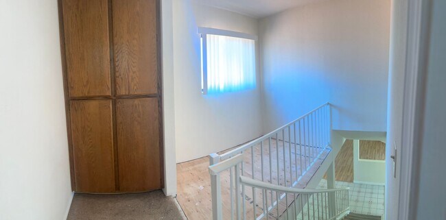 Building Photo - Celebrate 4th of July in Canyon Lake from your 3 bedroom / 2 Bath home with Lake View!