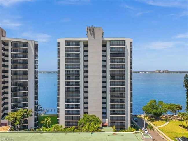 Building Photo - 1900 Virginia Ave