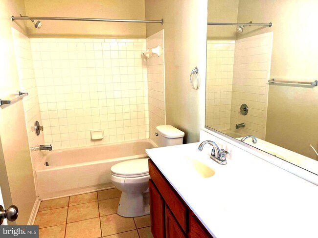 Building Photo - 7418 Hindon Cir