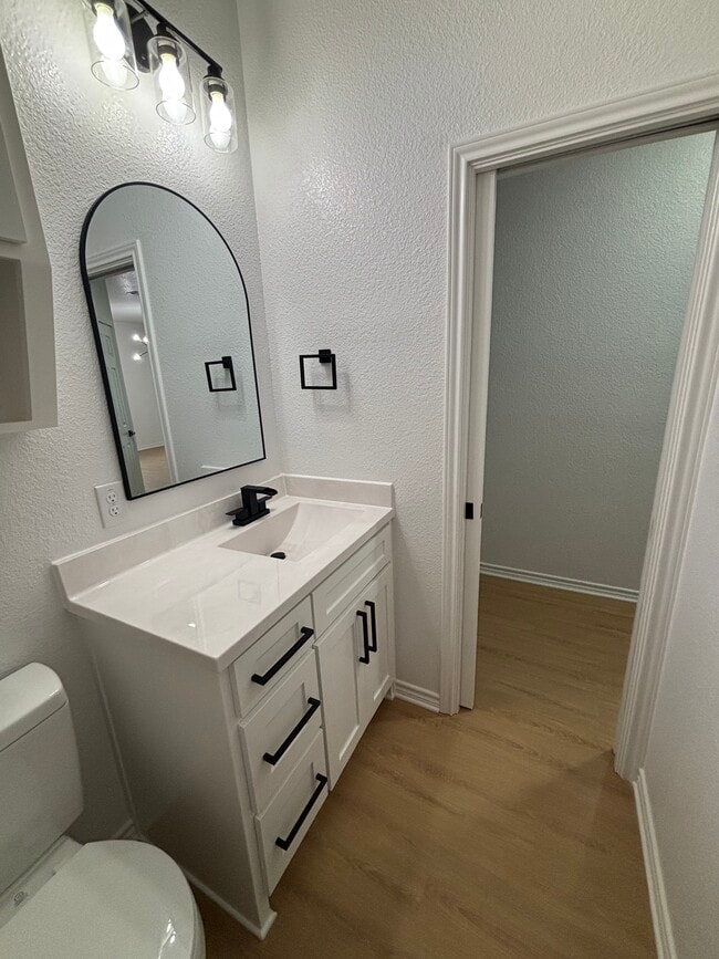 Building Photo - 1718 N 22nd St