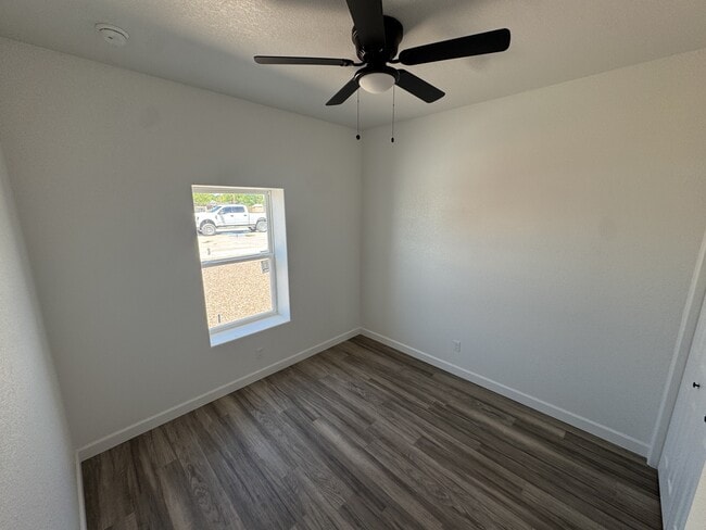 Building Photo - 2709 W Onyx St