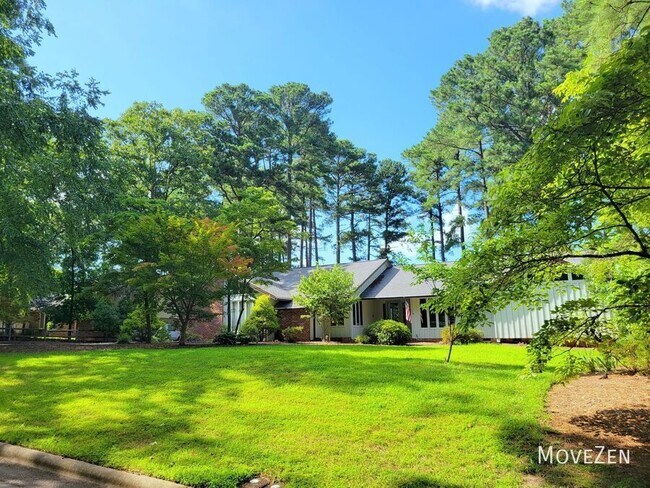 Building Photo - 6829 Greystone Dr