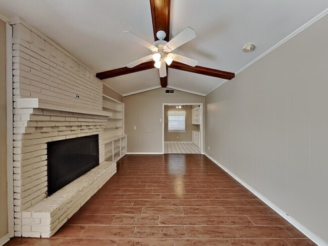 Building Photo - 204 Murray Ln