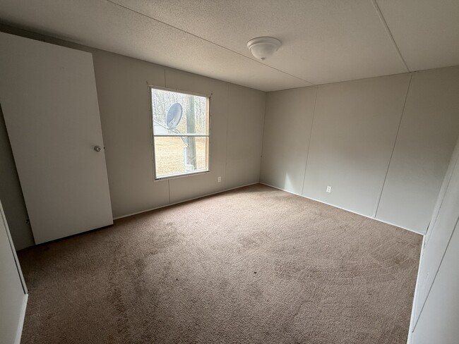 Building Photo - 142 Co Rd 405