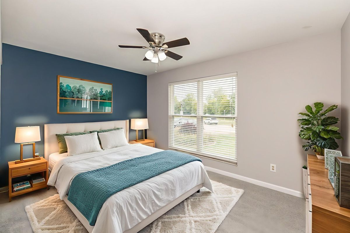 Building Photo - 15451 Duxbury Way