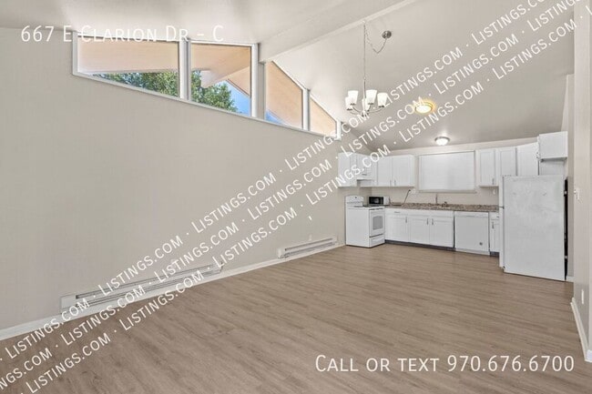 Building Photo - 667 E Clarion Dr
