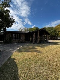 Building Photo - 2 Bedroom 2 Bath