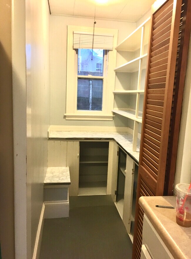 Pantry - 1548 Smith St