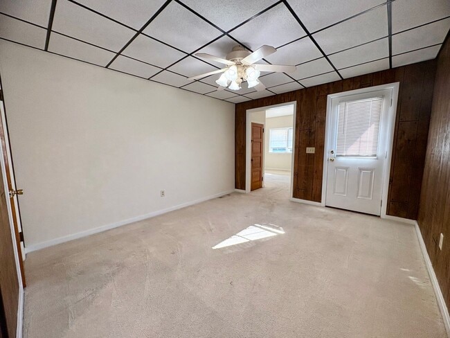 Building Photo - 501-503 E High St