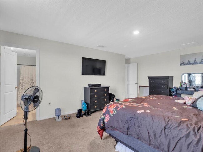 Building Photo - 16702 Carlton Pond St