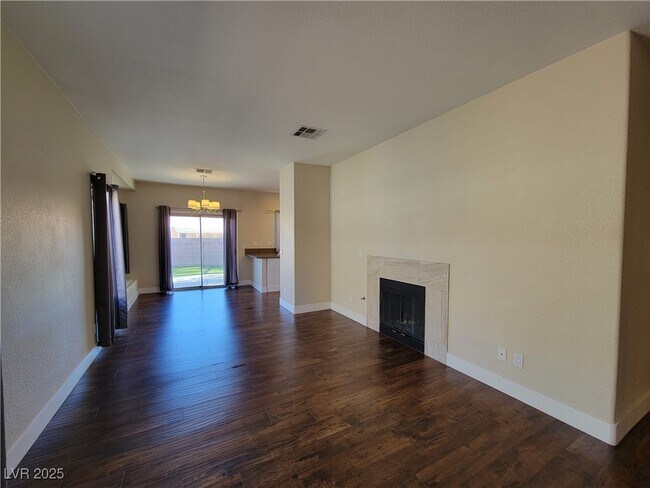 Building Photo - 1153 Country Shadows Way