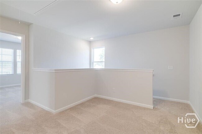 Primary Photo - 101 Daylily Dr