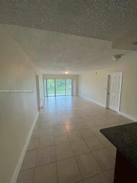 Building Photo - 120 Lakeview Dr