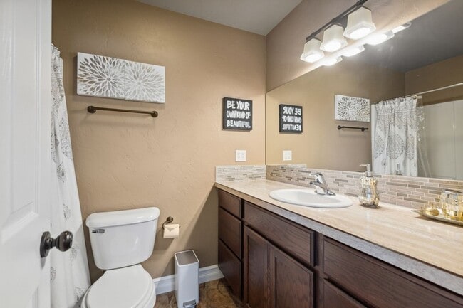 Building Photo - 4 bedroom, 3 bath, corner lot home