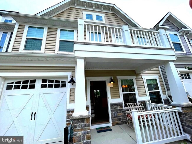 Building Photo - 33789 Freeport Dr