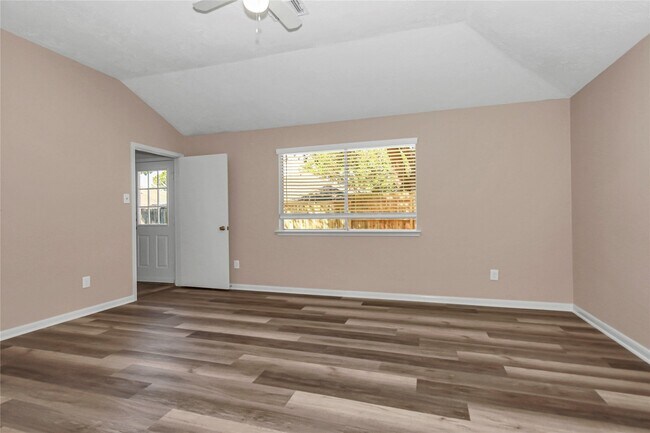 Building Photo - 8235 Alabaster Dr