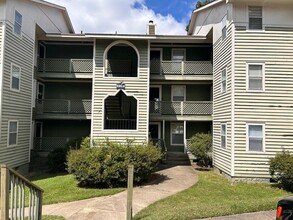 Building Photo - 6804 Willowbrook Dr
