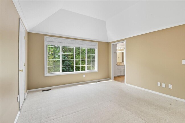 Building Photo - 4bd/2.5ba Woodinville House