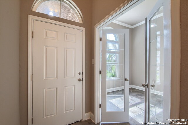 Building Photo - Stunning Home in Alamo Ranch Location!!