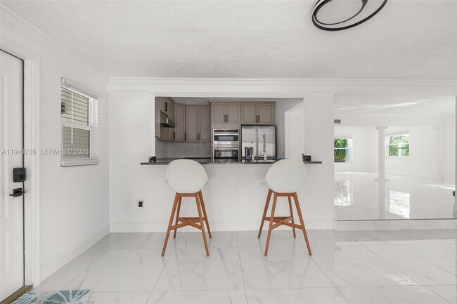 Building Photo - 7601 NW 82nd Terrace