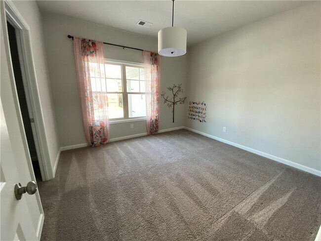 Building Photo - 9095 Maple Run Trail