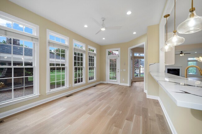 Building Photo - 27556 Paddock Trail Pl