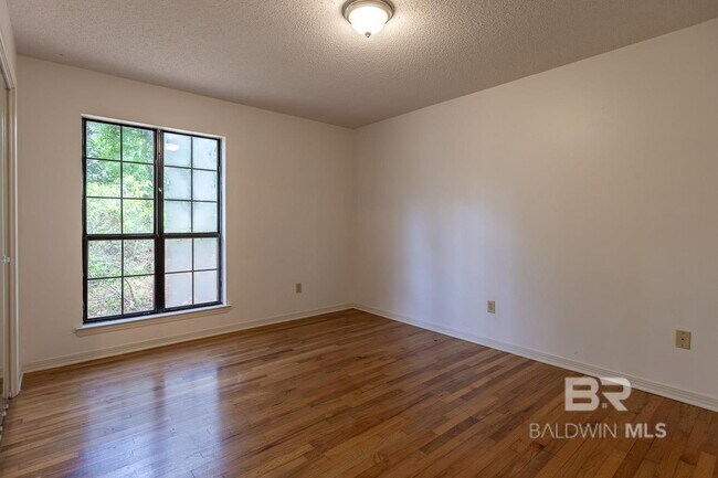 Building Photo - 607 Spanish Main