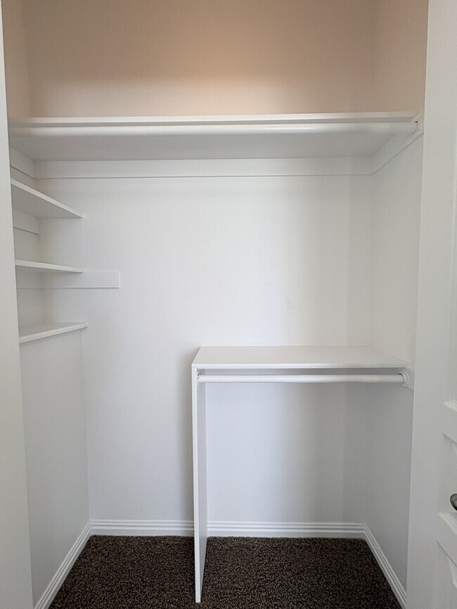 Building Photo - Peppercorn