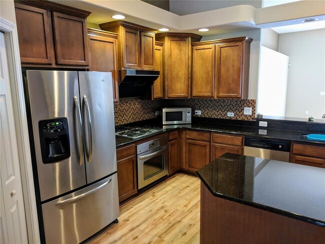 Building Photo - 3303 Marble Crest Dr