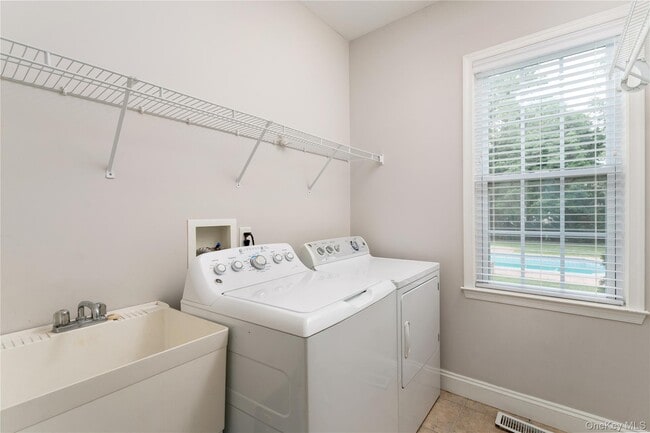 Building Photo - 48 Avolet Ct