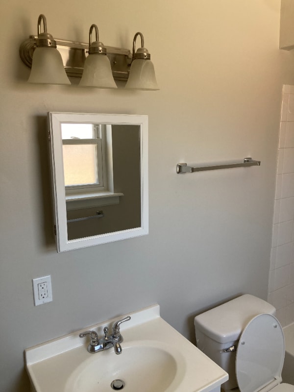 Building Photo - 6213 Nagel Ave