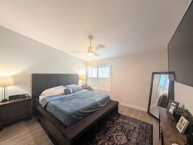 Building Photo - Beautifully Renovated Condo in Rancho Bernardo!