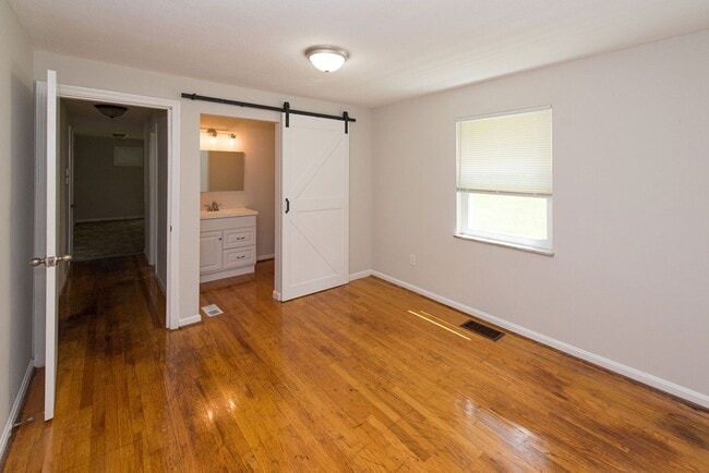 Building Photo - BRIDGETOWN- 3BEDROOM 1BATH W 1 CAR BUILT I...