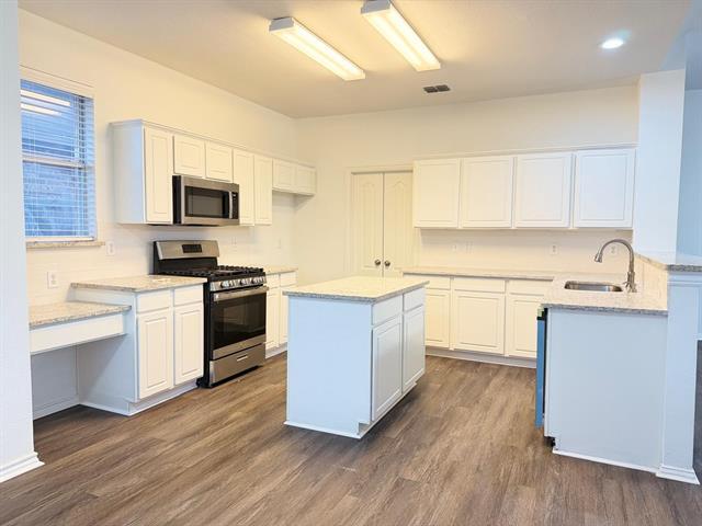 Building Photo - 4506 Julian Dr