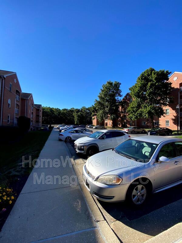Building Photo - 3800 Meghan Dr