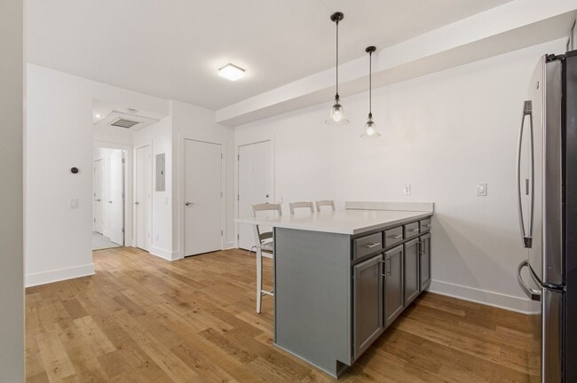 Building Photo - 2926 Porter St NW