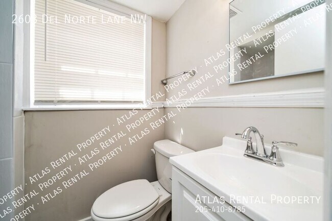 Building Photo - 2608 Del Norte Ln NW