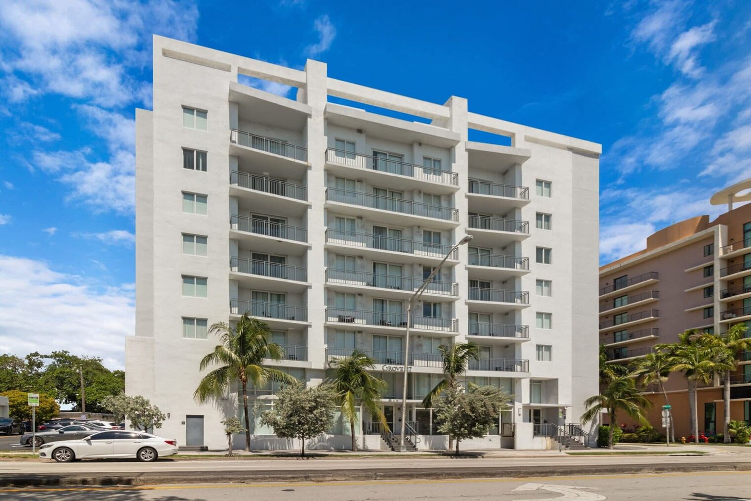 Building Photo - 1710 SW 27th Ave