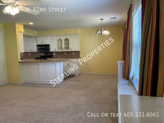 Building Photo - 2309 SW 82nd St