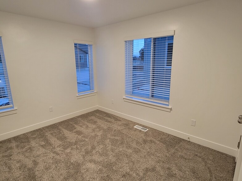 Bedroom 2 - 3155 S 350 W