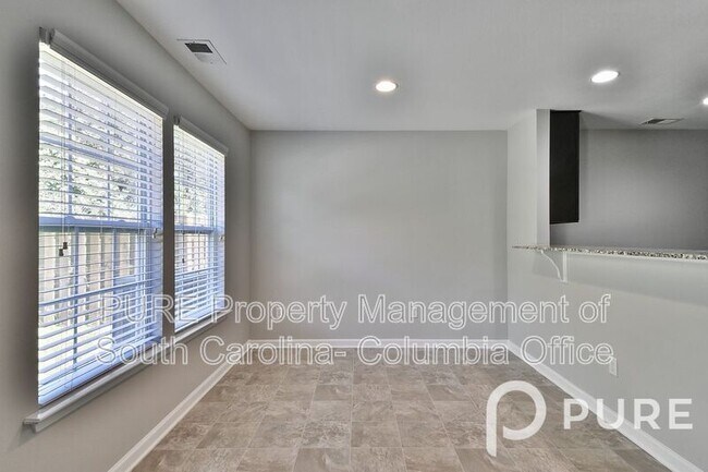 Building Photo - 340 Longfellows Ln