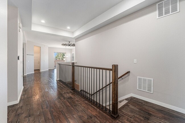 Building Photo - 3 bed/3 bath Amazing House close to Stanle...