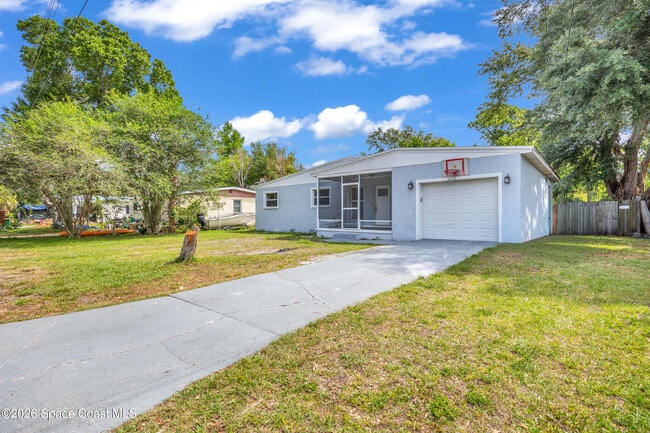 Building Photo - 1306 S Lakemont Dr