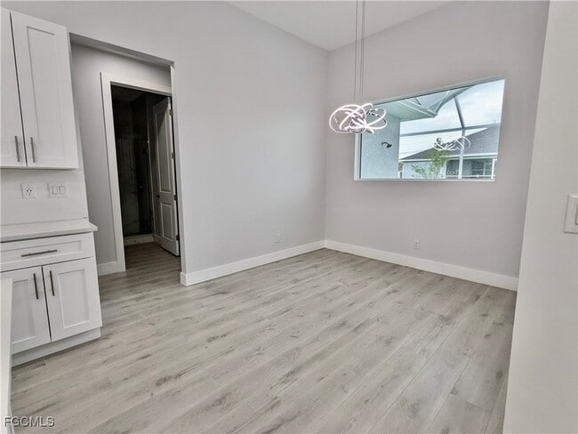 Building Photo - 3027 SW 16th Pl