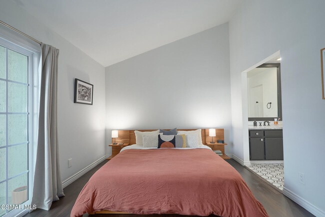 Building Photo - 1988 Olivewood Ct